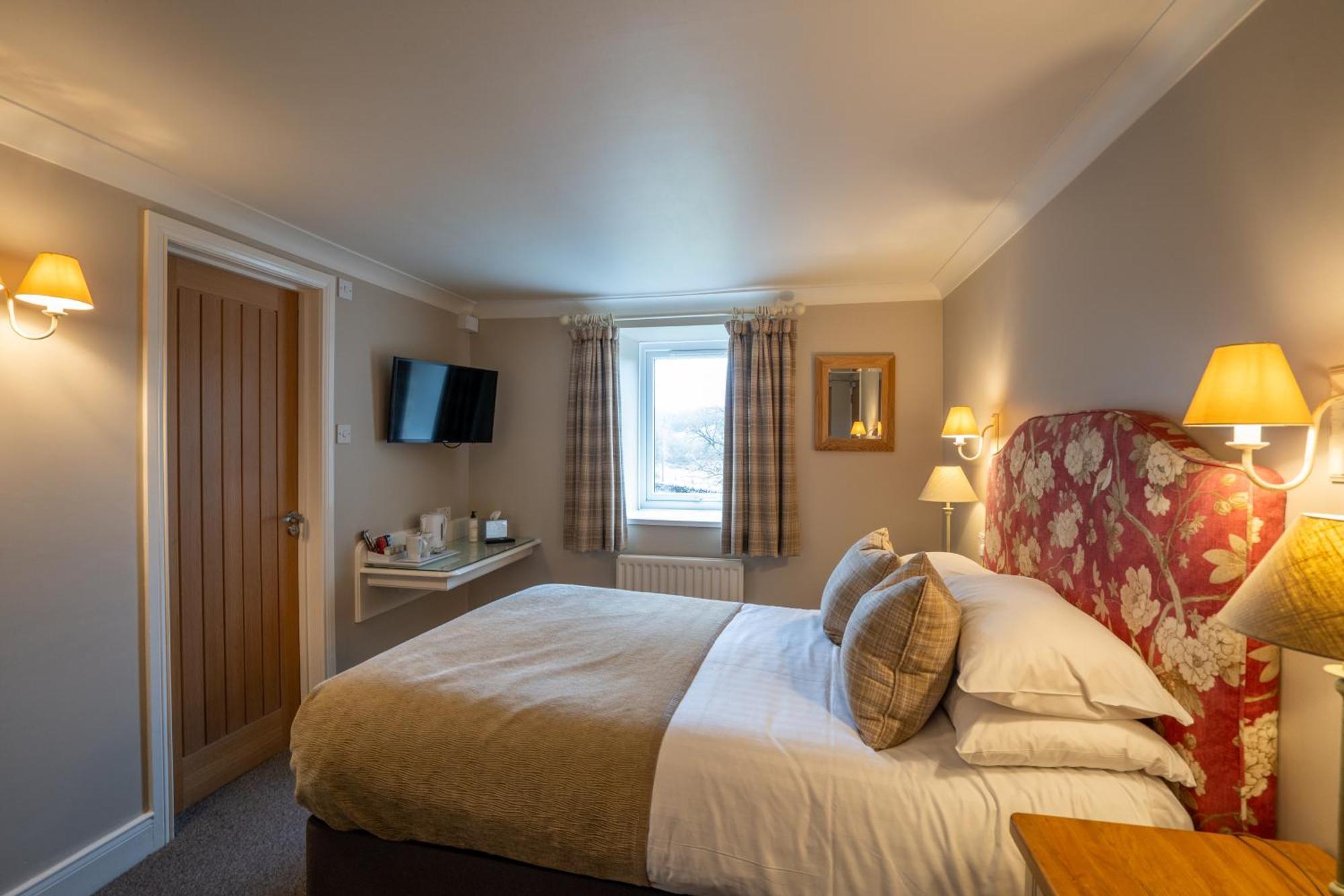 The Pheasant Inn Falstone Экстерьер фото