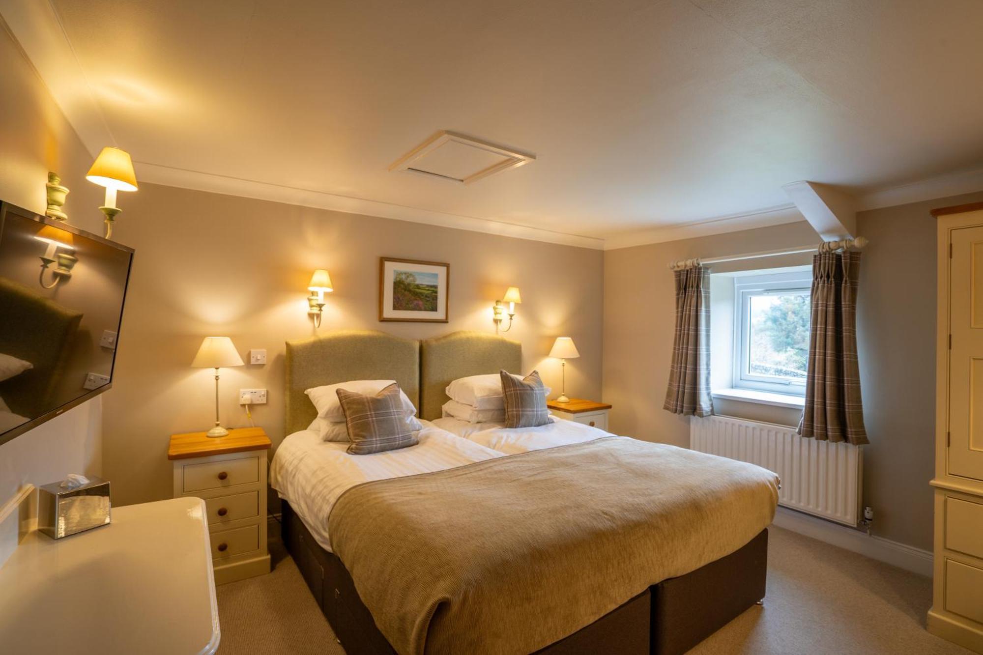 The Pheasant Inn Falstone Экстерьер фото